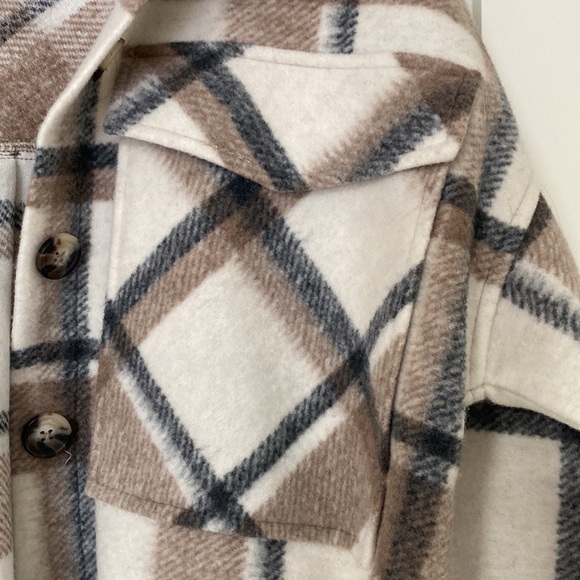 Stradivarius Women's Cropped Jacket Plaid Sz M NWOT Trend ZARA - Picture 4 of 5